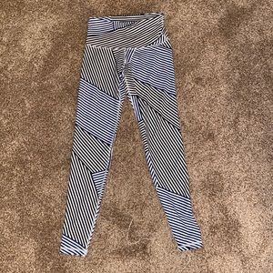 old navy active leggings xs petite